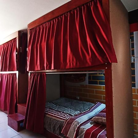 Casa Sucre Hostel Аякучо Экстерьер фото