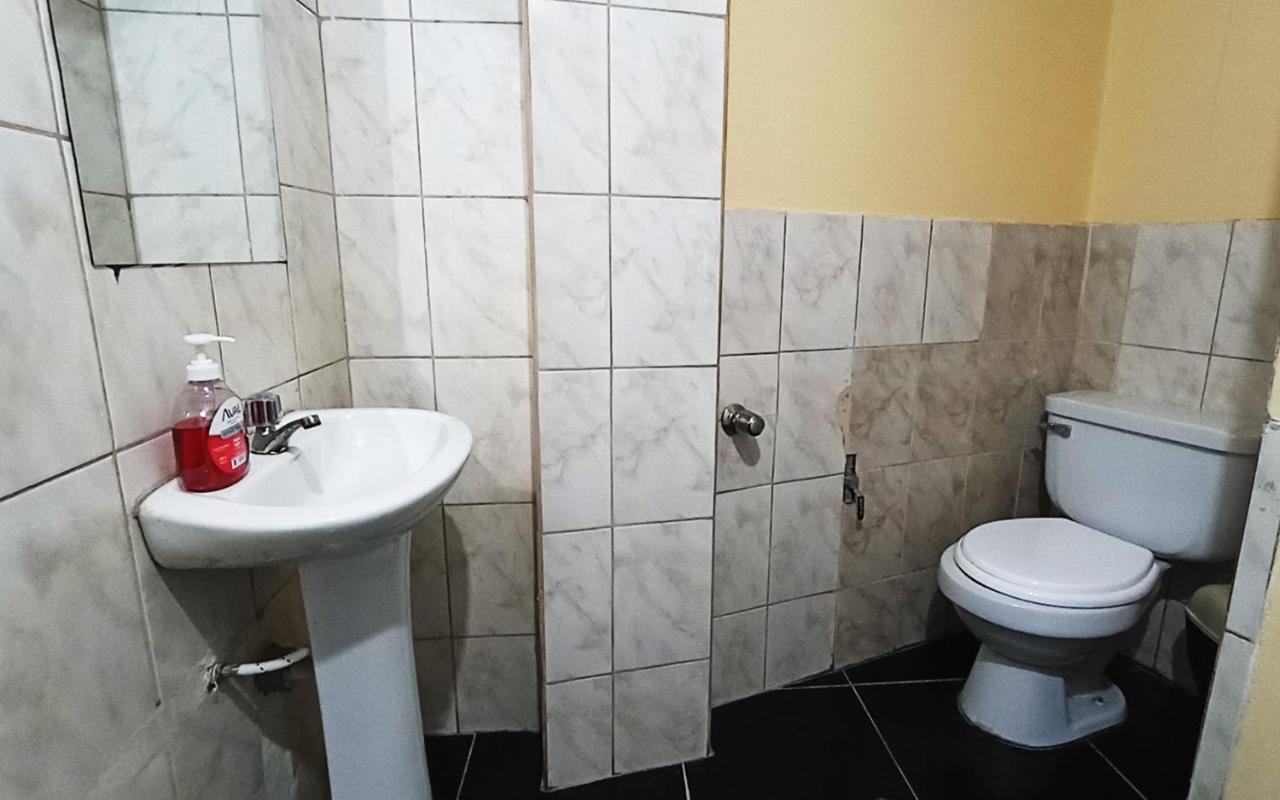 Casa Sucre Hostel Аякучо Экстерьер фото